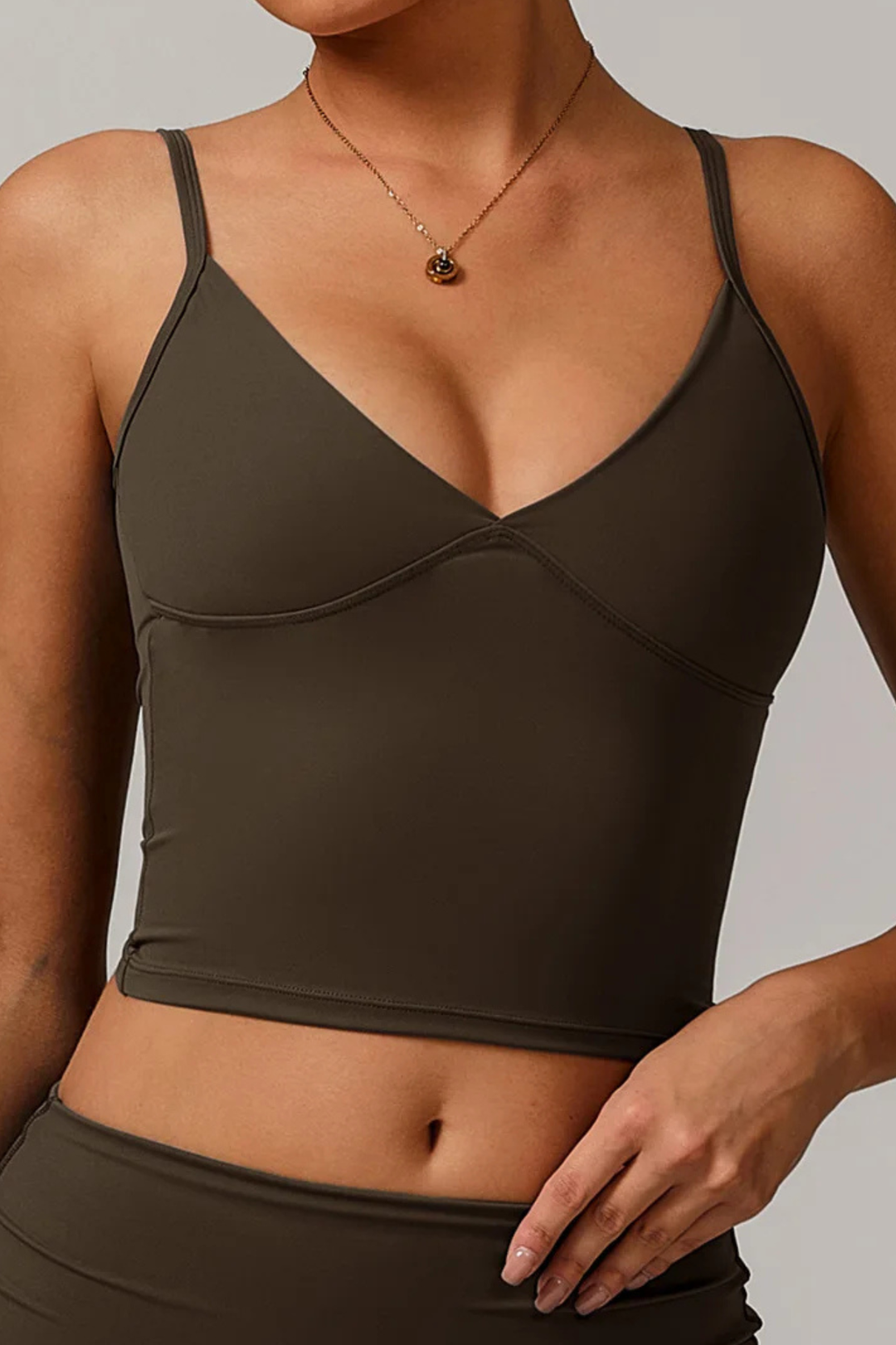Move V-Shape Top