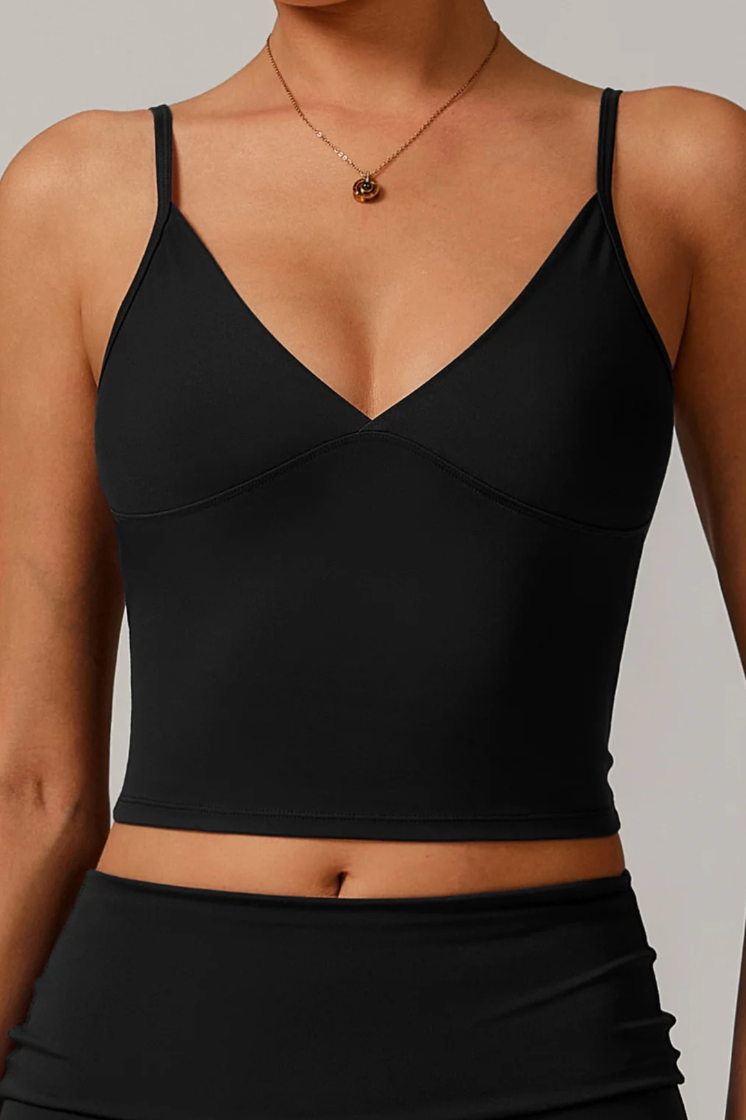 Move V-Shape Top