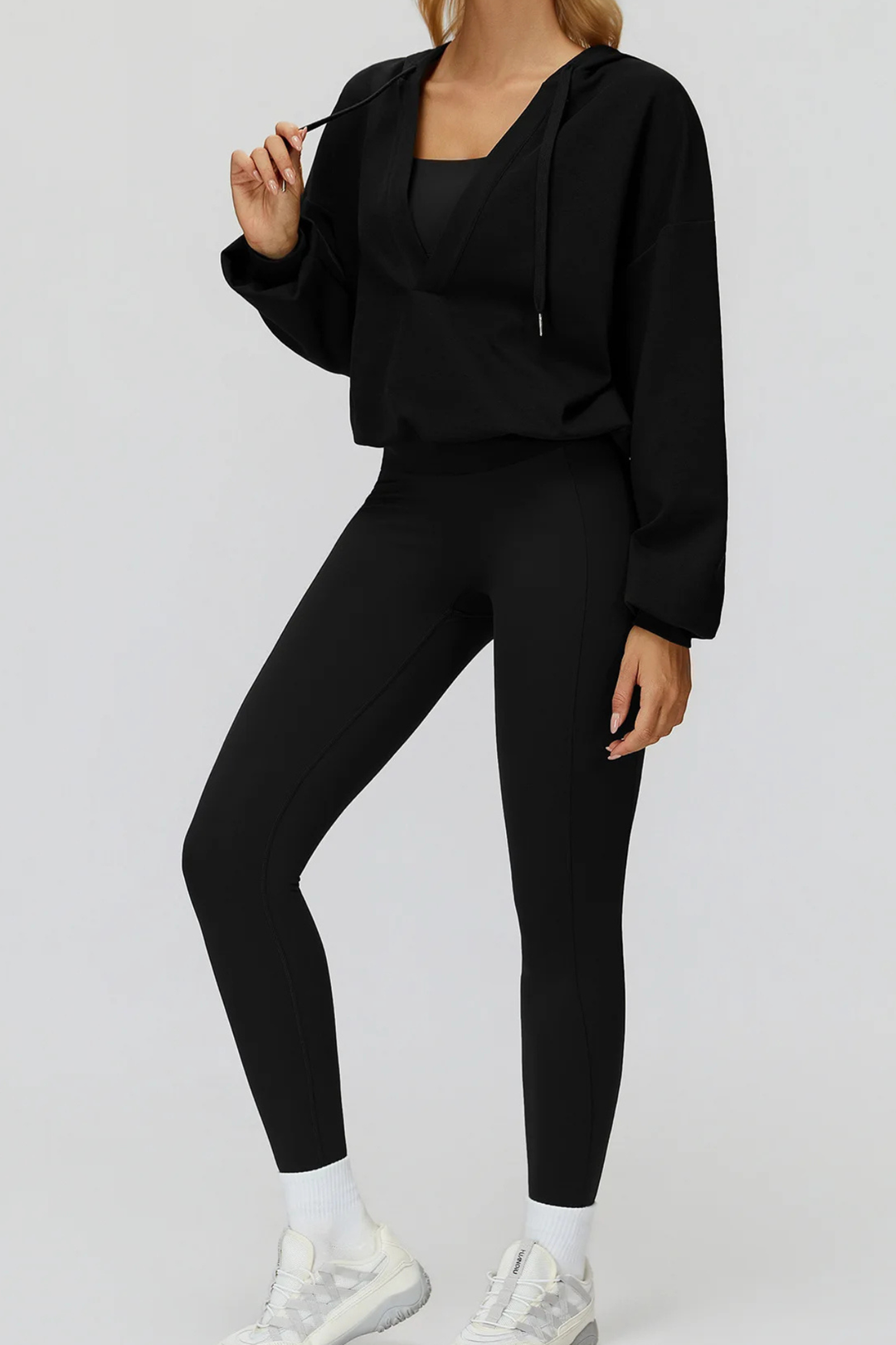 Move Cozzy V-Shape Hoodie