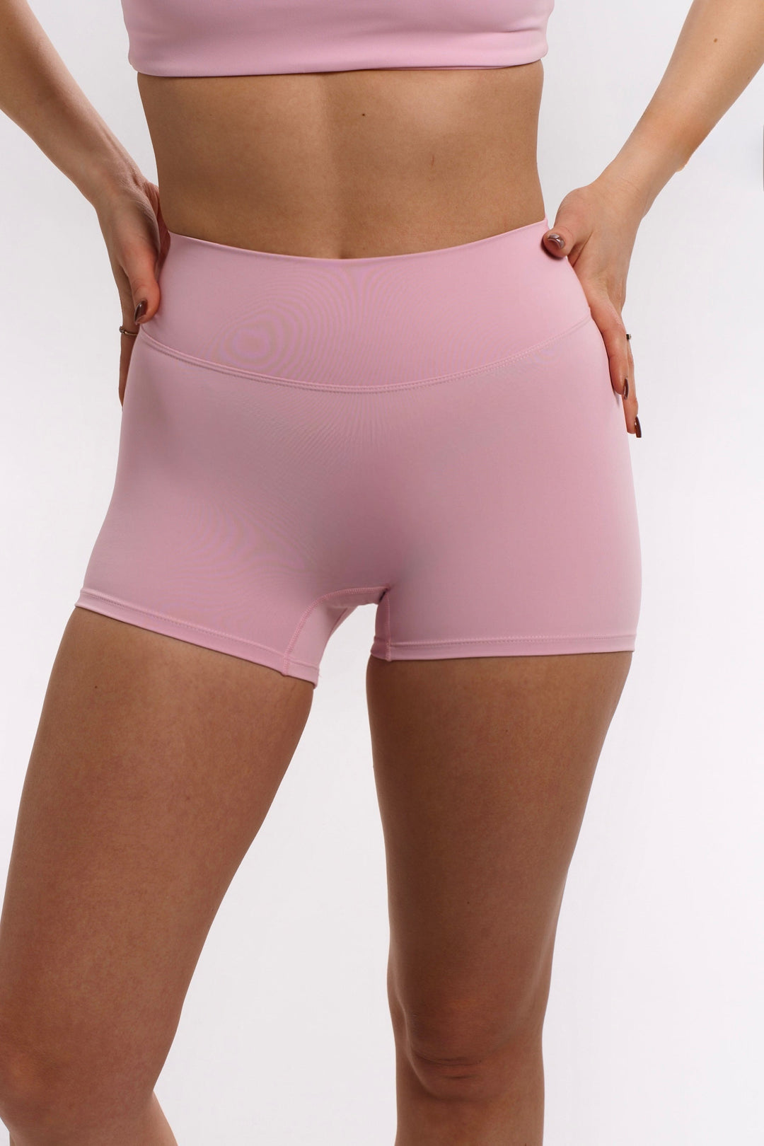 Fit High - Waist Scrunch Shorts