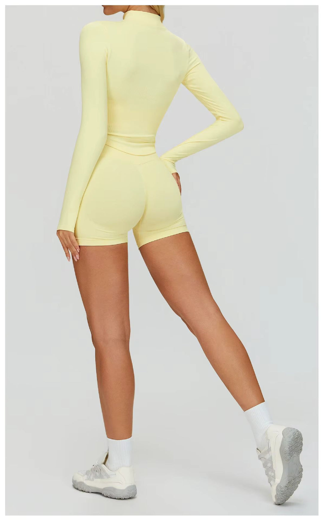 Sleek Zip-Up Long Sleeve Jacket